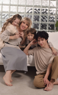 Елена, Александр, Никита, Есения