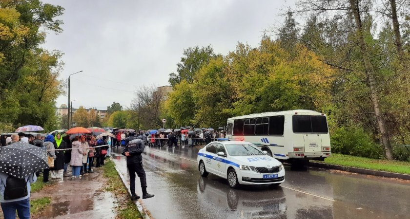 В Новочебоксарске провожают мобилизованных мужчин