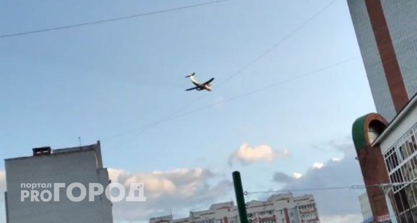 Над Новочебоксарском пролетел тяжелый транспортный самолет