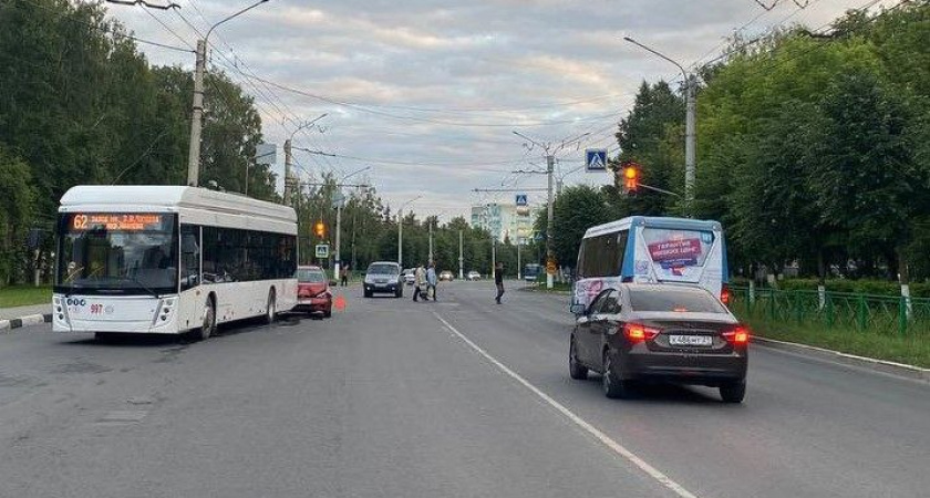 Появились подробности ДТП с участием нового троллейбуса № 62 в Новочебоксарске