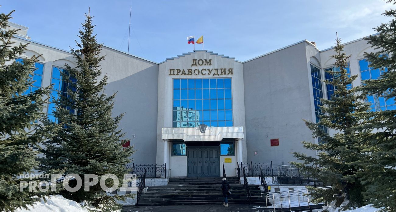 Жительницу Новочебоксарска осудили за несколько месяцев издевательств над сыном