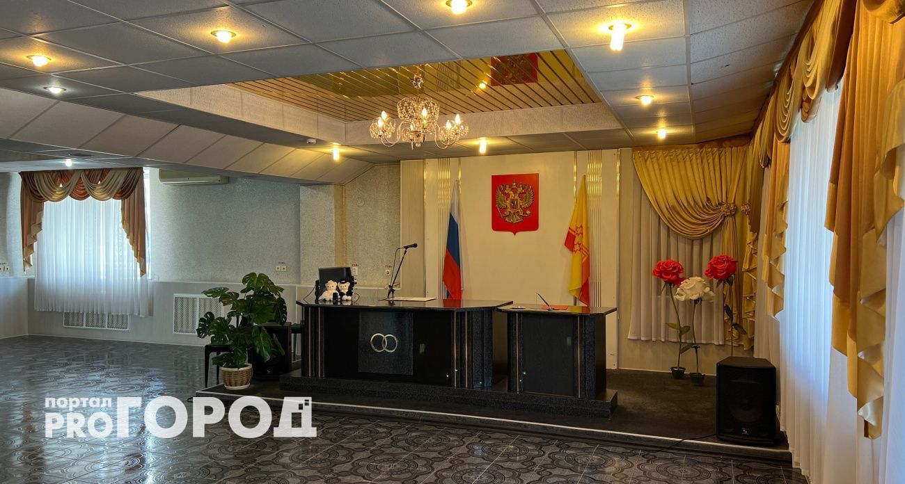 В Чувашии психологи помогли сохранить 144 семьи за год