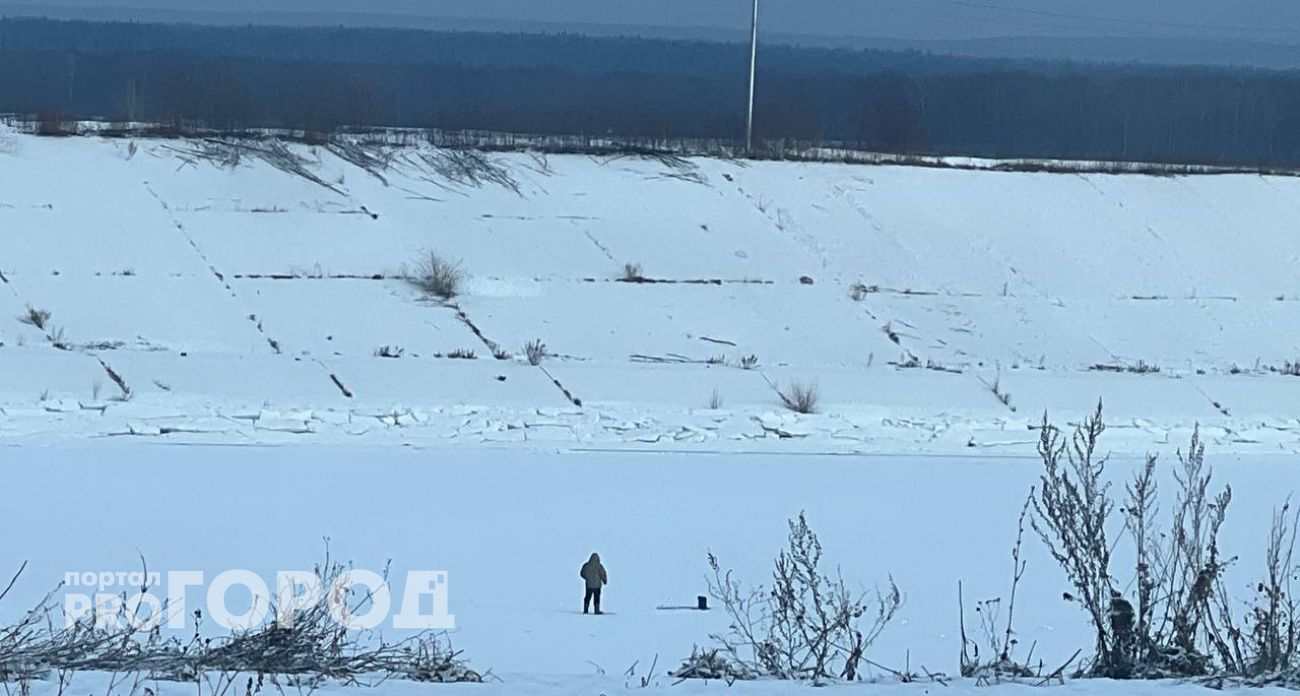 Рыбаки в Новочебоксарске продолжают выходить на лед