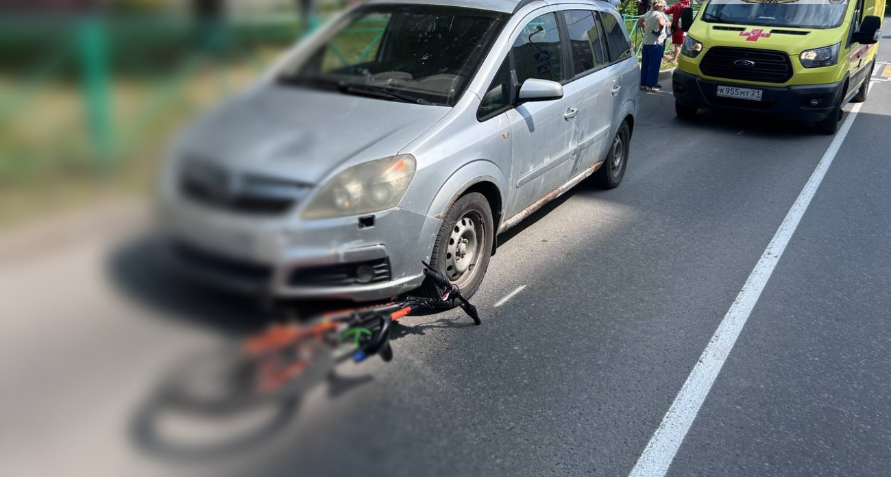 В Новочебоксарске 12-летний велосипедист попал под колеса иномарки