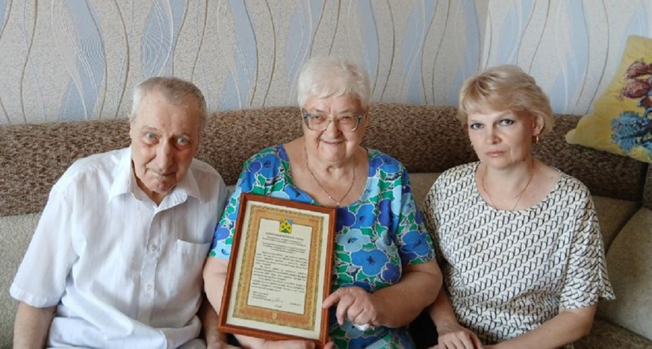 Чета новочебоксарцев отметила 60-летние совместной жизни