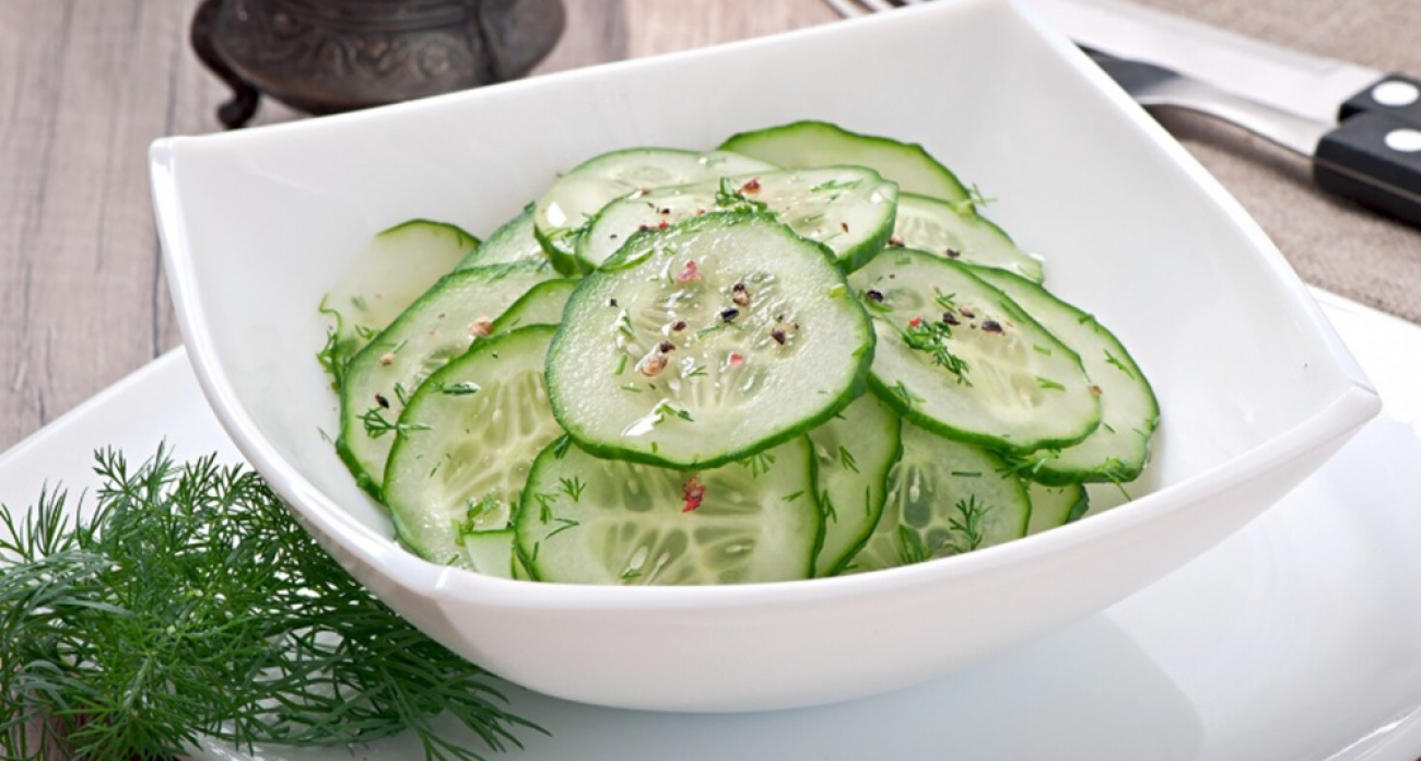 Салат из огурцов на зиму: готовьте как можно больше – этот проверенный рецепт всегда съедается первым