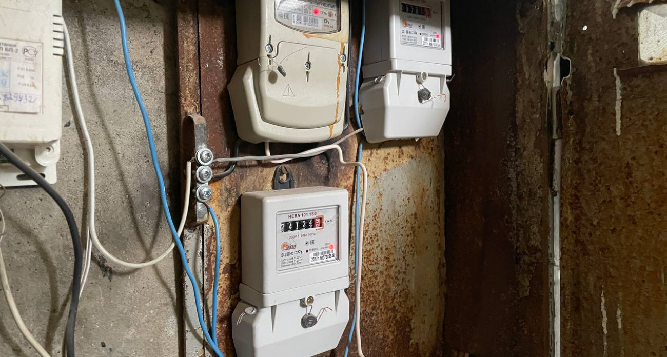 Счета за свет зашкаливали, пока не выбросила этот прибор - вот что действительно жрет электричество