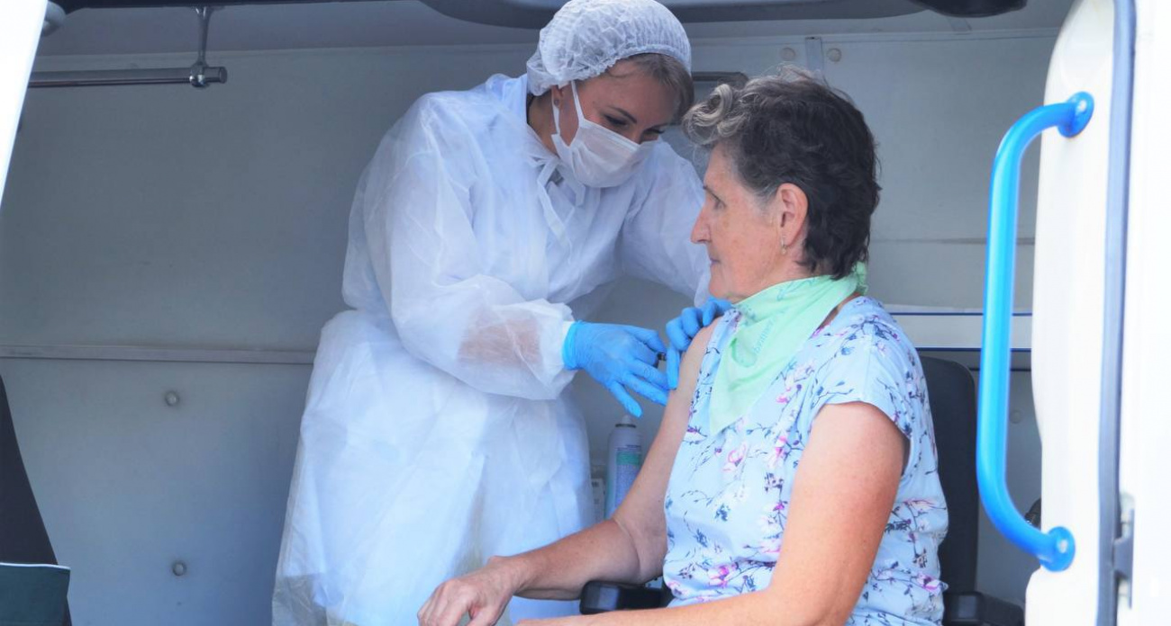 Скоро осень: где можно бесплатно сделать прививку перед холодным сезоном