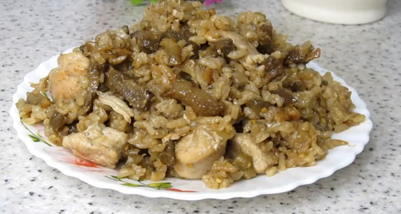 Секрет плова, который сводит с ума: этот рецепт с баклажанами заставляет просить добавки бесконечно