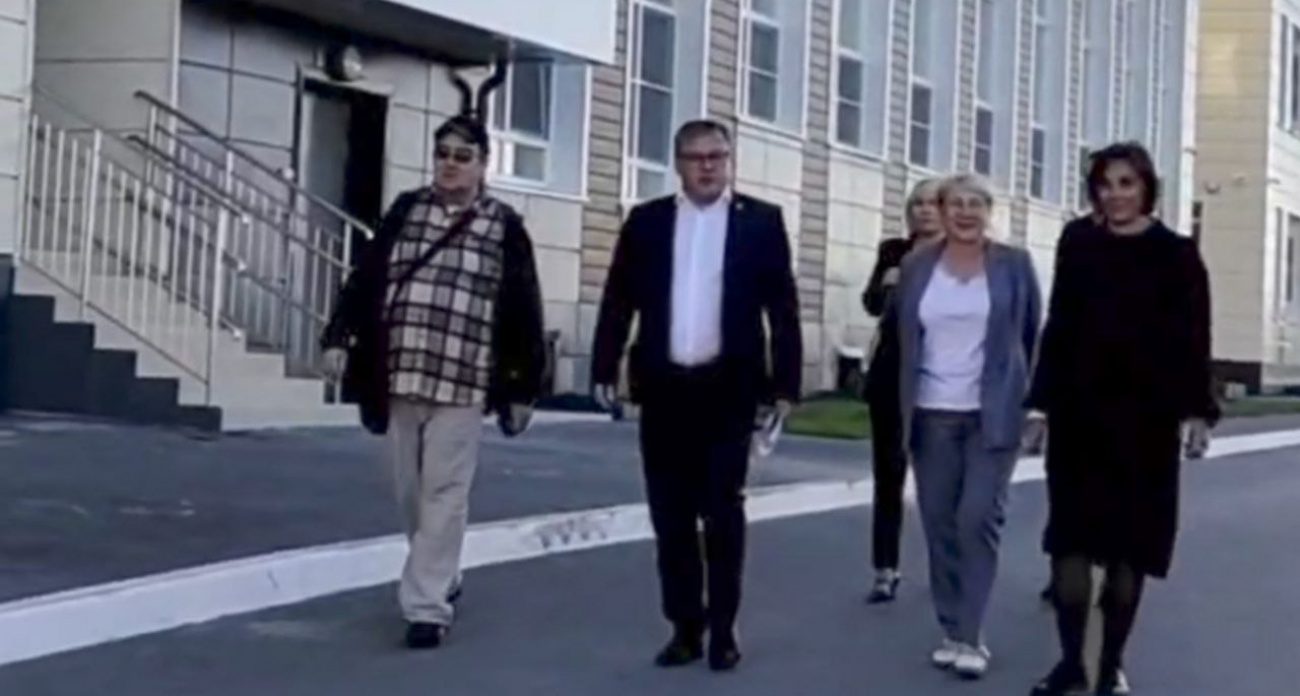 Первый зам главы правительства и министр финансов Чувашии посетил новую школу в Новочебоксарске