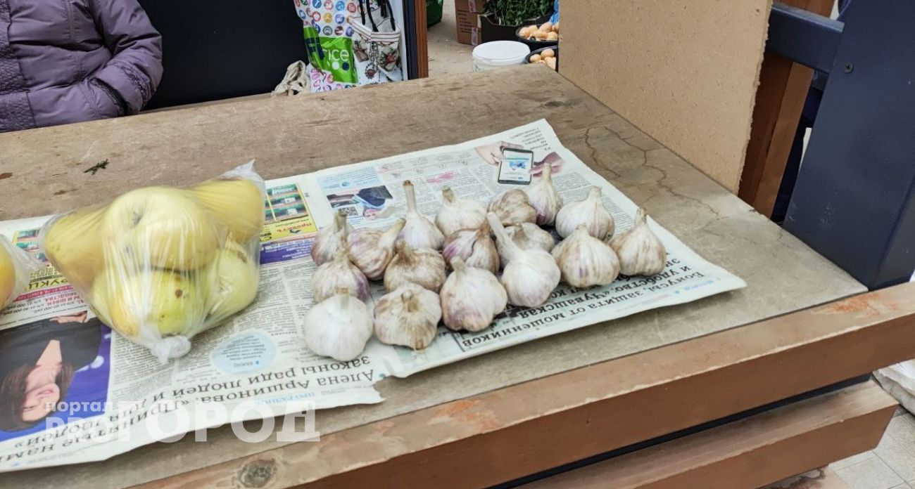 Сажаю чеснок с осени только так, как делала моя бабушка: вырастает размером с кулак