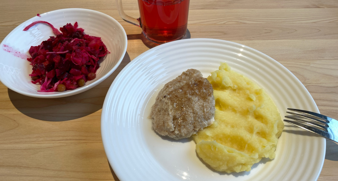 Студент получил 62 тысячи за месяц работы в Азбуке вкуса: раскрываю реальную схему заработка и что творится с питанием сотрудников