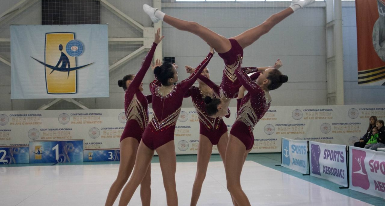 Юные спортсменки из Новочебоксарска своими выступлениями покорили зрителей первенства по спортивной аэробике