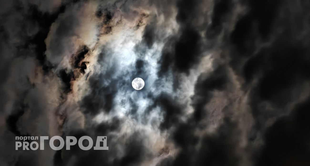 Не покупайте билеты, не подписывайте документы и гоните бывших: ретроградный Меркурий готовит неприятные сюрпризы