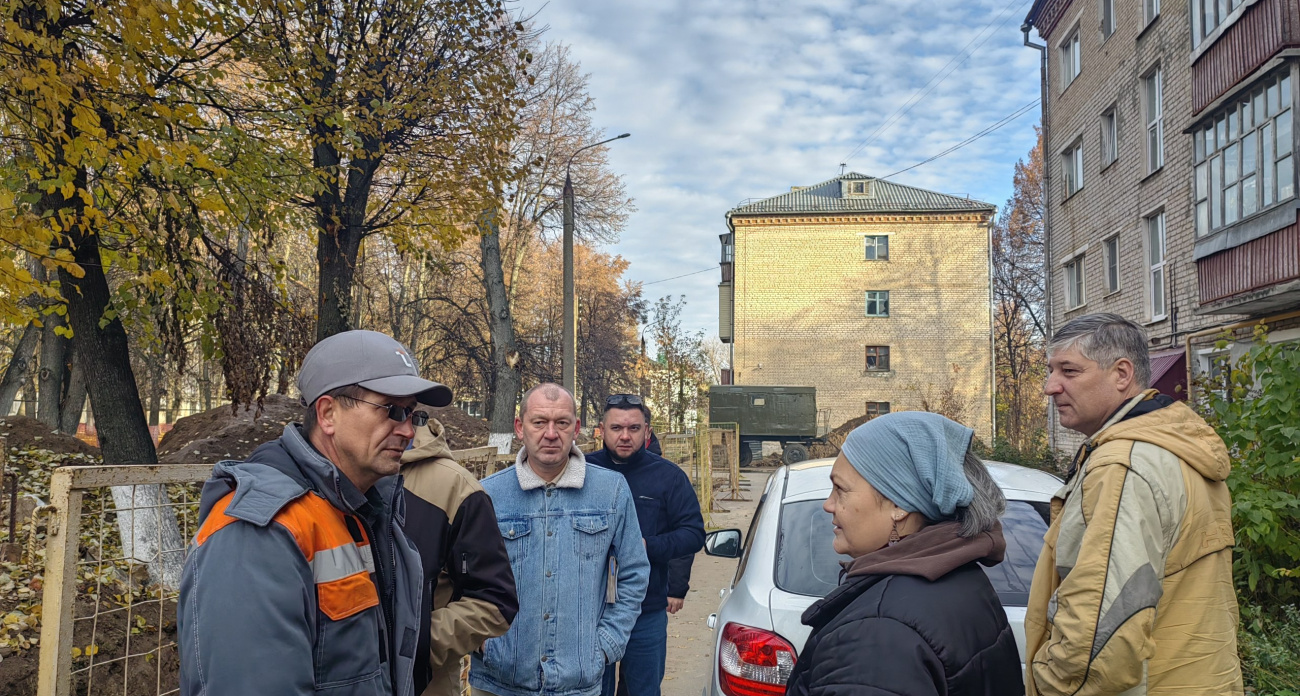Власти Новочебоксарска провели обход улиц: у жителей города возникли вопросы 