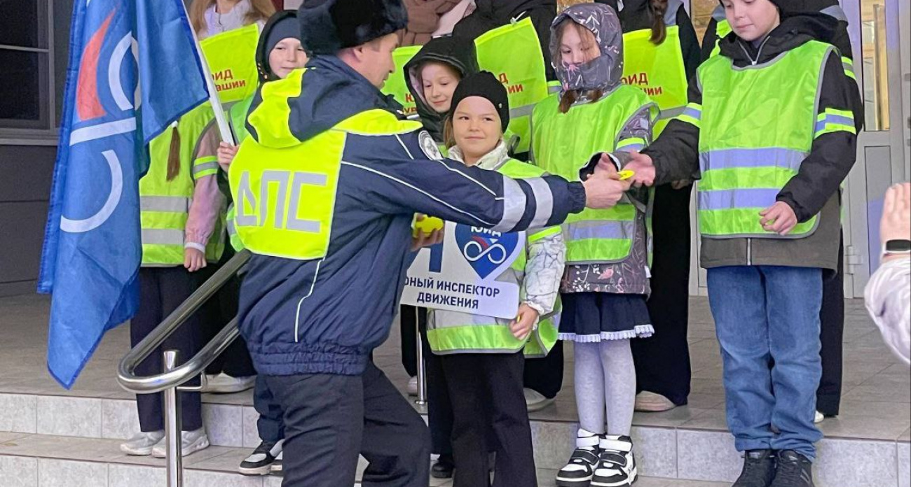 Школьникам из Новочебоксарска рассказали про "дорожные ловушки"
