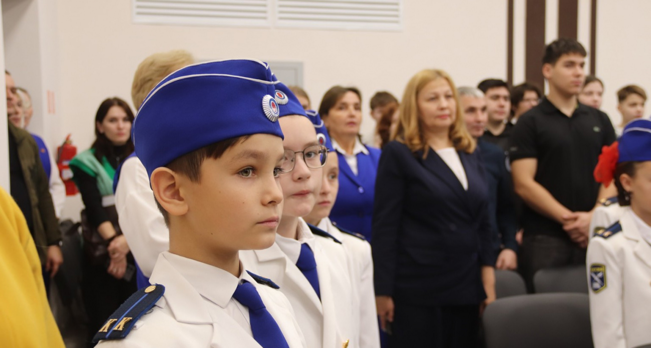 Новочебоксарские кадеты встретились с участниками боевых действий