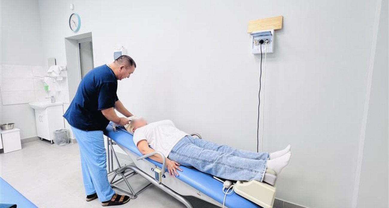 Куда обратиться с болями в спине, суставах и стопах  