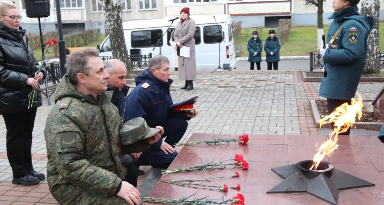 Новочебоксарск: почтили память Неизвестного Солдата и история первого младенца — главные новости за 4 декабря