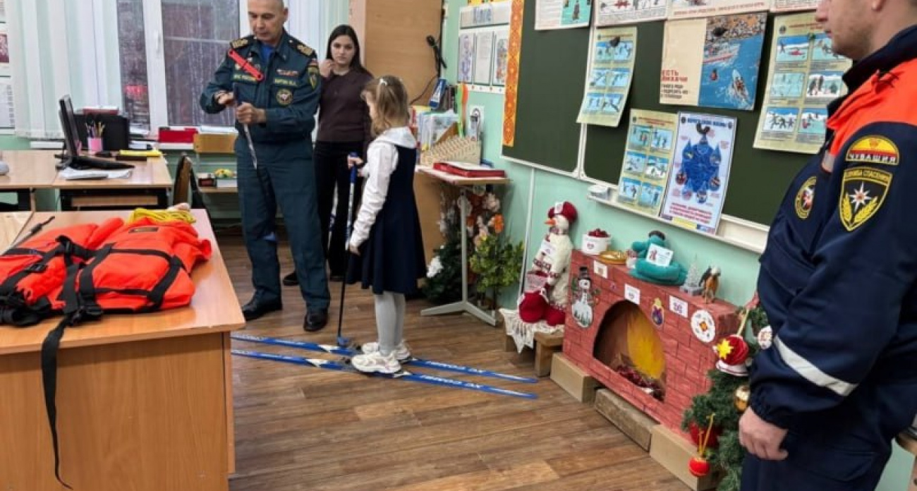 Детям из Новочебоксарска рассказали о правилах, которые могут спасти жизнь