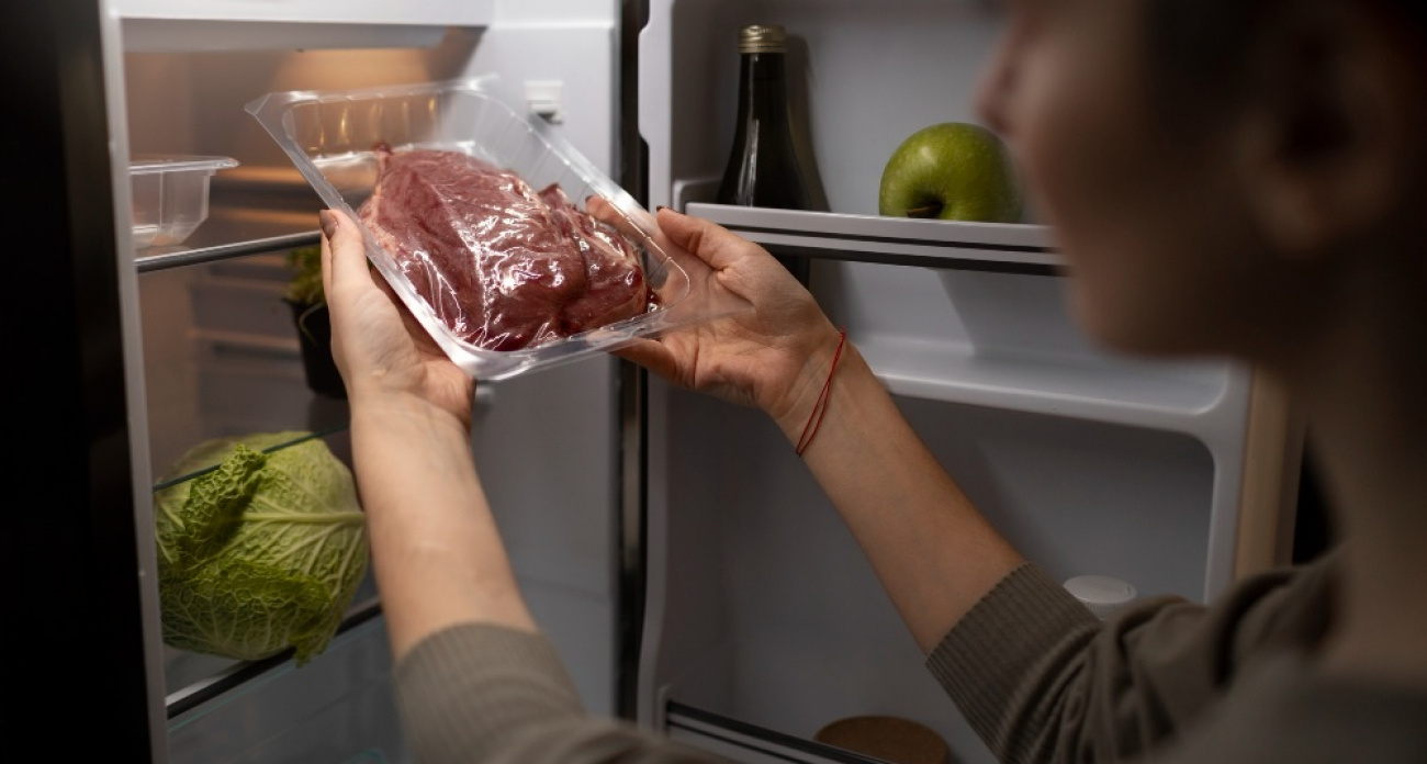 Мясо в морозилке: какой срок хранения на самом деле назвали специалисты - то, что вы делали неправильно