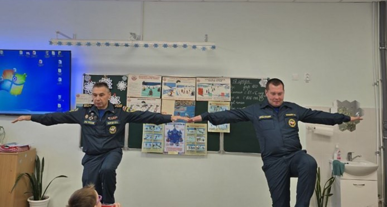 Новочебоксарские школьники попробовали себя в роли спасателей