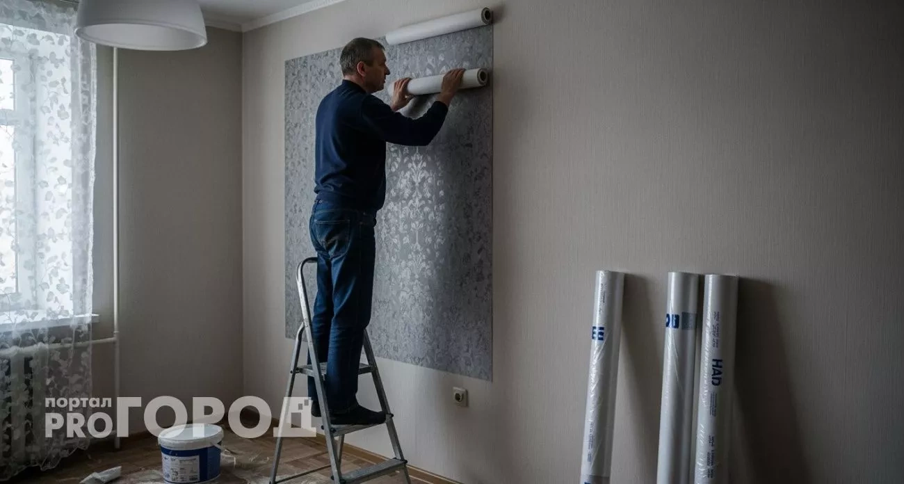 Забудьте о бумажных обоях: профессионалы переходят на материал, который служит десятилетиями и экономит на ремонтах