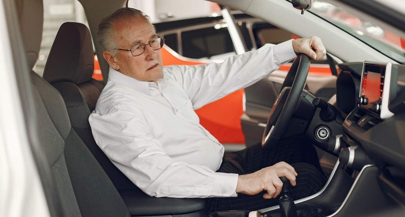 Во сколько лет нельзя сесть за руль в России: разбираемся с законодательством