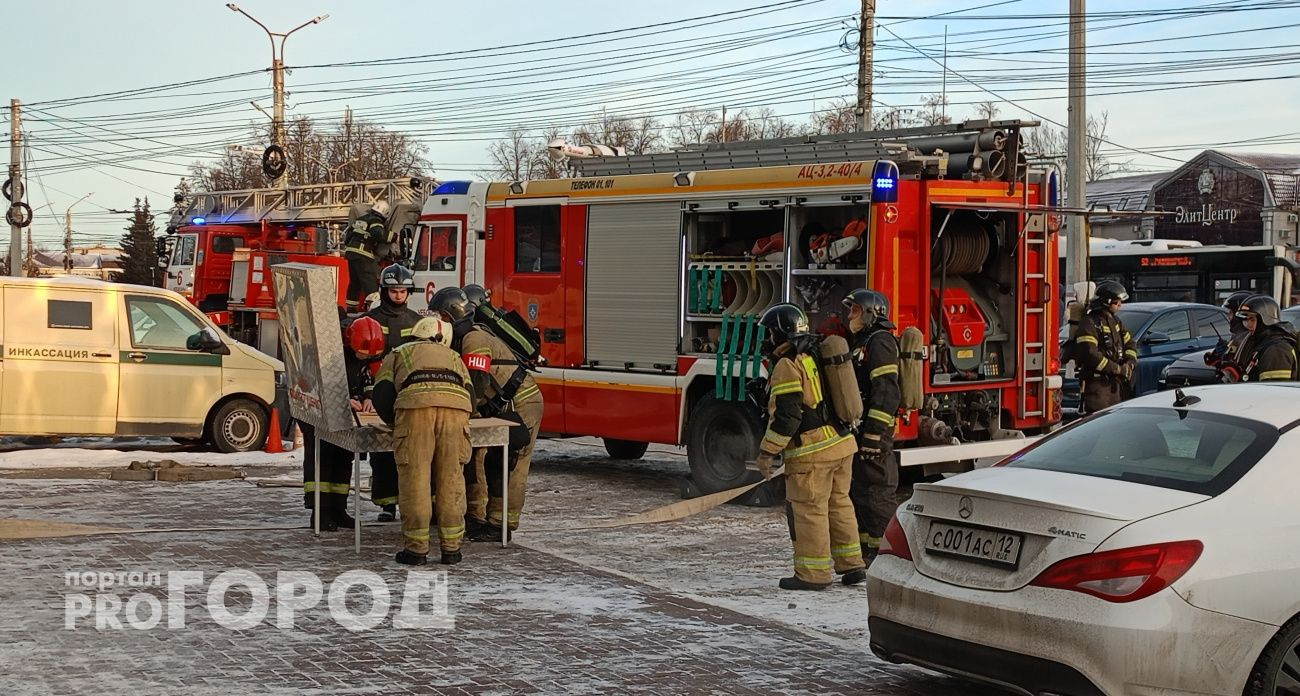 Экстренные службы работают в новогоднюю ночь: куда звонить в случае ЧП