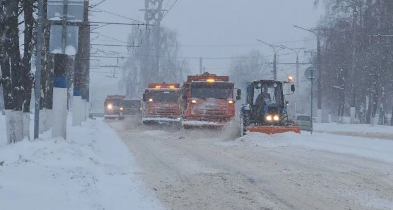 Из-за погодных условий коммунальные службы Новочебоксарска перешли на круглосуточный режим работы