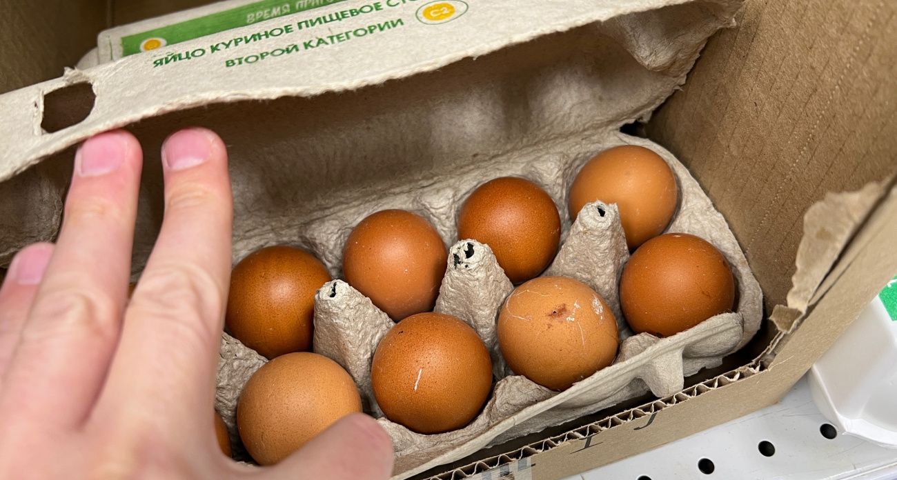 Чижик шокировал: мы купили яйца по суперцене и проверили, что внутри