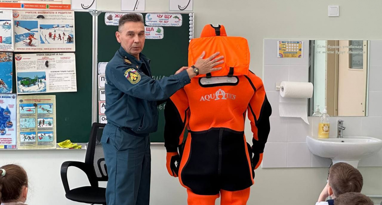 В Новочебоксарске возобновились занятия по поведению на льду