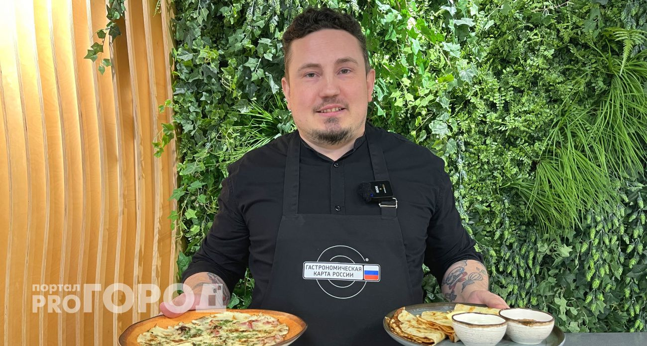 От тонких блинчиков до сытной блинной пиццы: масленичный стол по рецептам шефа из Чувашии