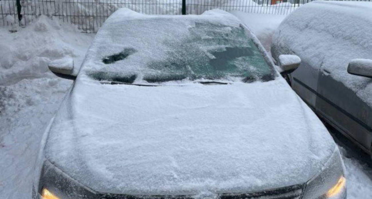 В Новочебоксарске возбудили уголовное дело из-за упавшей на машину глыбы льда