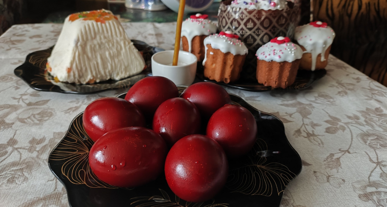 Красные, фиолетовые или черные: какие цвета для пасхальных яиц под запретом у церкви