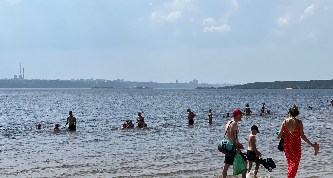 Грязные номера, неработающие лифты и потрескавшаяся посуда: туристы рассказали, как выглядит Анталья за 700 тысяч