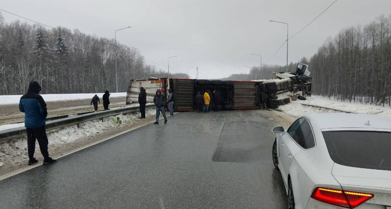 ДТП с фурой на М-12 и историческая церковь XVIII века: главные новости за 3 марта в Новочебоксарске