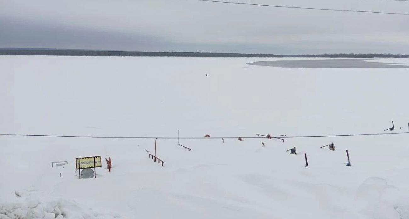Волга у лодочной станции в Новочебоксарске размывается: спасатели просят не выходить на лед