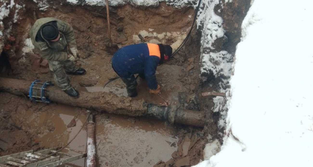 Около 150 домов Новочебоксарска остались без воды на время ночного ремонта водовода