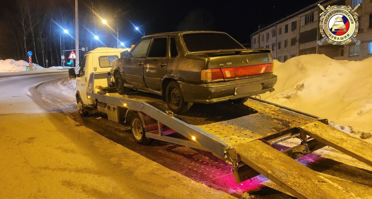 17-летний парень пробирался на "пятнадцатой" из Новочебоксарска домой в район без прав: его поймал экипаж ДПС