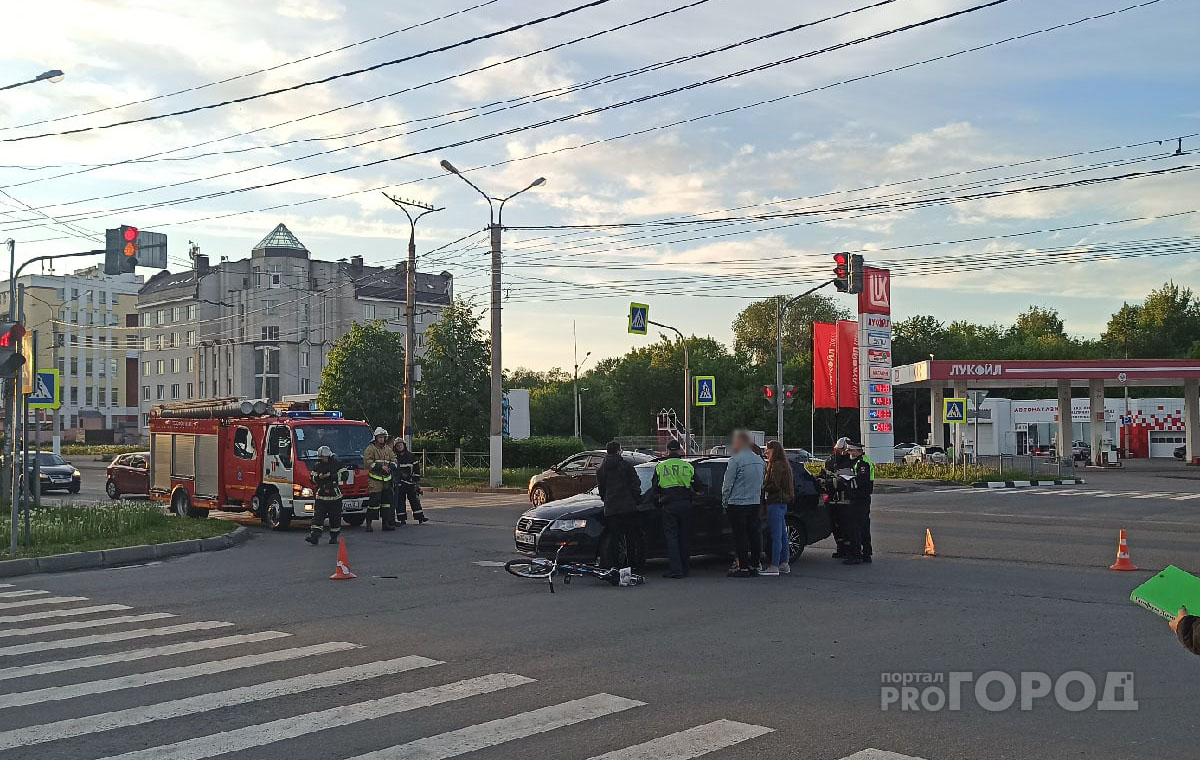 В Новочебоксарске иномарка сбила велосипедиста