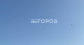 Над Новочебоксарском заметили необычные летательные аппараты