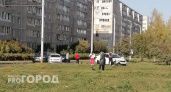 В Новочебоксарске столкнулись два авто: одно из них вылетело на обочину