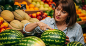 Один точный признак выдаст самый спелый арбуз: проверьте пальцем и больше никогда не ошибетесь