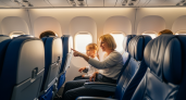 Мама отказалась уступить место ребенку в самолете — ее ответ шокировал всех пассажиров