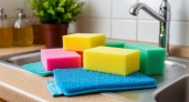 Навсегда забудьте о вонючих губках для посуды: бесплатная находка изменит всё