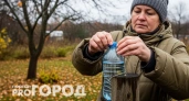 Прикрепила обычную бутылку с водой к ограде: неожиданно избавилась от неприятной ситуации