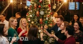 Праздновать Новый год в компании друзей — способ, который уходит в прошлое