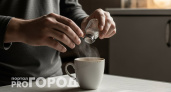 Зачем солю себе каждую кружку кофе: это не безумие, а рабочий способ