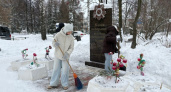В Новочебоксарске школьники привели в порядок обелиск в честь ветеранов
